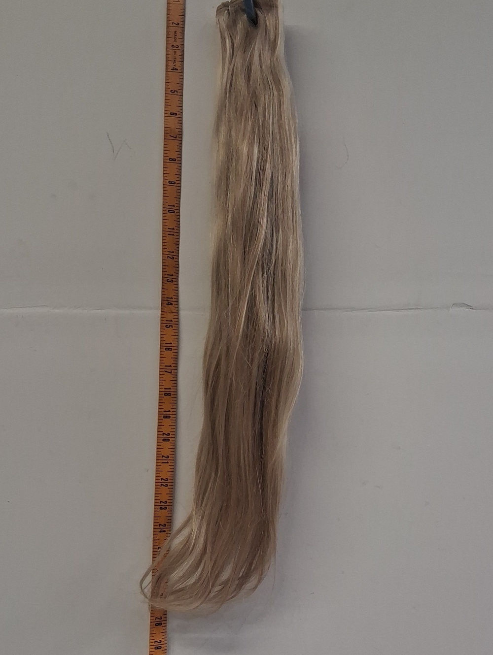 NWT Womens Rooted Weft Extensions Piano Blonde